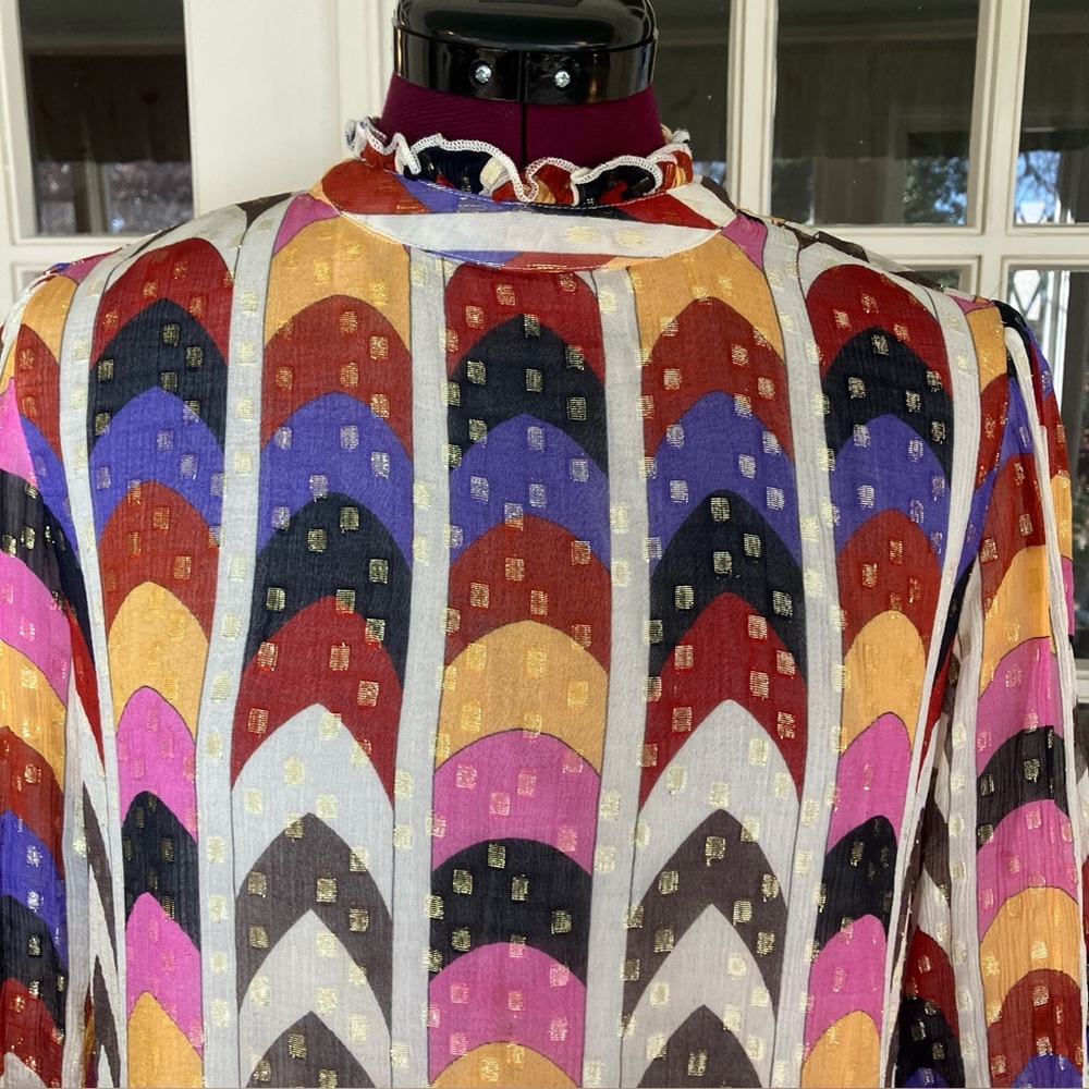 Oliphant Milano Peplum Blouse – Multicolor Print – Size Medium - like new! - Picture 4 of 11